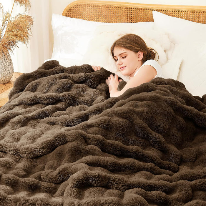 Faux Rabbit Fur Throw Blanket for Couch, 50'' x 60'', Cocoa Brown