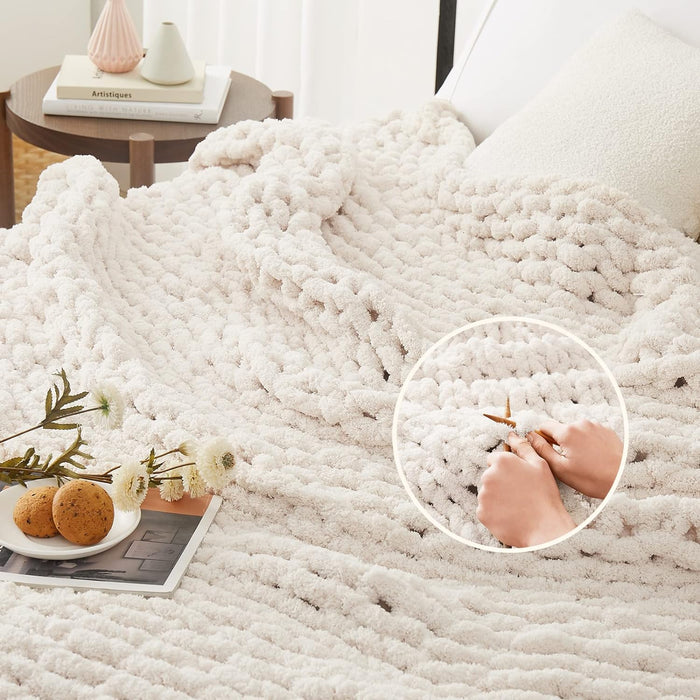 Chunky Knit Throw Blanket for Couch, 50'' x 60'' Knit Throw, Ivory
