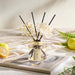 Flower Reed Diffusers Set, 5.07 oz Clean Linen Scented Oil Diffuser with 8 Reed Sticks, Home Fragrance Diffuser Gift Set for Bathroom & Office Decor 150ml