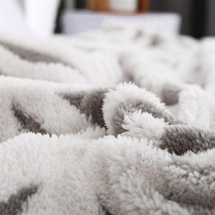 Sherpa Fleece Blanket Gifts for Mom Dad Cozy Soft Throw Blanket for Women Men Birthday Gifts Dual Sided Couch Sofa Bed Blanket (Grey,51x63)