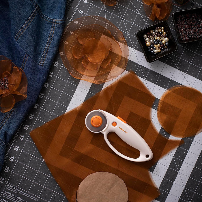 Fiskars 45mm Loop Rotary Cutter for Fabric, Arts, Crafts, Sewing
