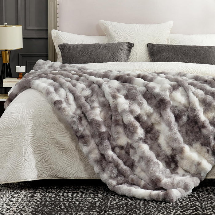Faux Fur Throw Blanket for Couch, Fuzzy Soft Plush Thick Bubble Blanket for Sofa Bedroom Living Room, 50 * 60 Inches Tie-dye Taupe
