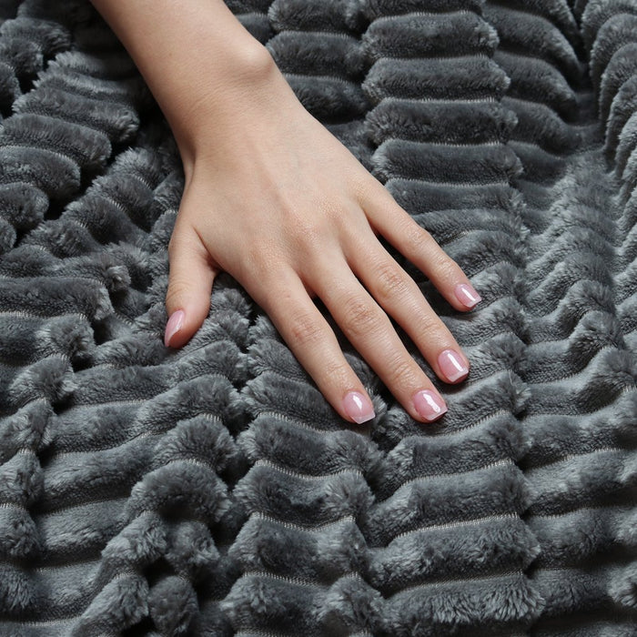 Cut Plush Fleece Throw Blanket - Super Soft Lightweight Fuzzy Luxury Bed Blanket for Sofa Couch Bed, Twin (66" X 90") Gray