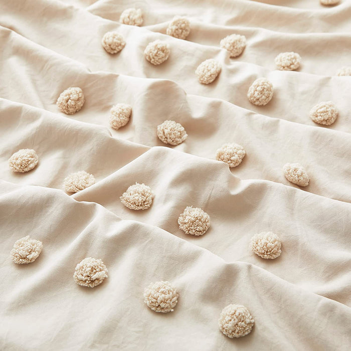 Oli Anderson Duvet Cover Queen Size, 3 Pieces Boho Tufted Bedding Set for All Seasons, Soft and Embroidery Shabby Chic Duvet Covers Set with Zipper Closure (Beige, Queen, 90’’ X 90’’)