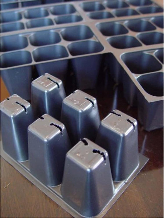 Seedling Starter Trays, 720 Cells: (120 Trays; 6-Cells per Tray), plus 5 Plant Labels