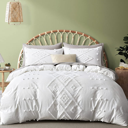 Oli Anderson Tufted Duvet Cover Queen Size, Soft and Lightweight Duvet Covers Set for All Seasons, 3 Pieces Boho Embroidery Shabby Chic Bedding Set (White, Queen, 90’’ X 90’’)