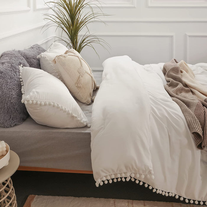 off White Queen Ball Pom Fringe Design Comforter Set 3Pcs, 3 Pieces Boho Aesthetic Luxurious Queen Bedding Set, Vintage Ultra Soft Microfiber Comforter Set
