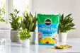 Miracle-Gro Moisture Control Potting Mix - Soil for Indoor & Outdoor Containers, Added Fertilizer Feeds up to 6 Months, 8 Qt.