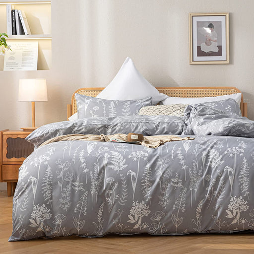 3PCS Comforter Set Floral Comforter Set Bedding Set White Flower Printing on Gray Comforter with 2 Pillow Cases for All Season Using(Queen)