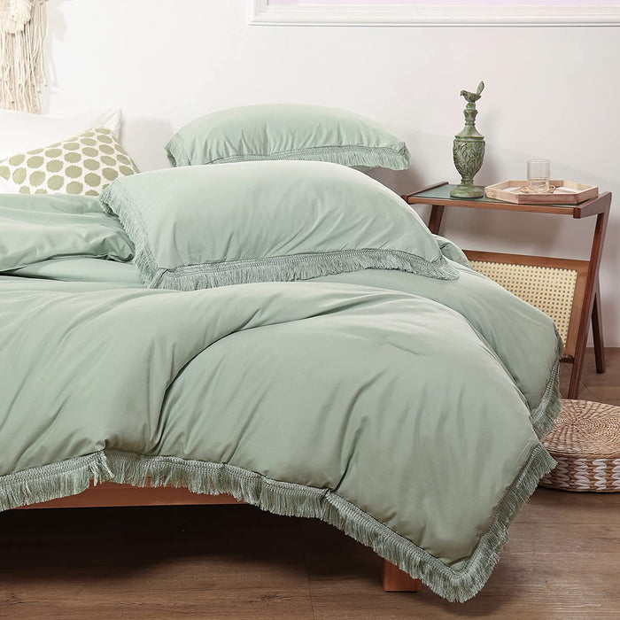 3Pcs Fringe Sage Green Tassel Comforter Set Queen Boho Bohemian Cute Soft Tufted Microfiber Bedding Sets Modern Style for Men and Women (1Comforter + 2 Pillowcases)