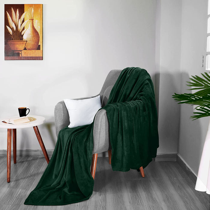 Fleece Blanket Queen Size Forest Green 300GSM Luxury Bed Blanket Anti-Static Fuzzy Soft Blanket Microfiber (90X90 Inches)