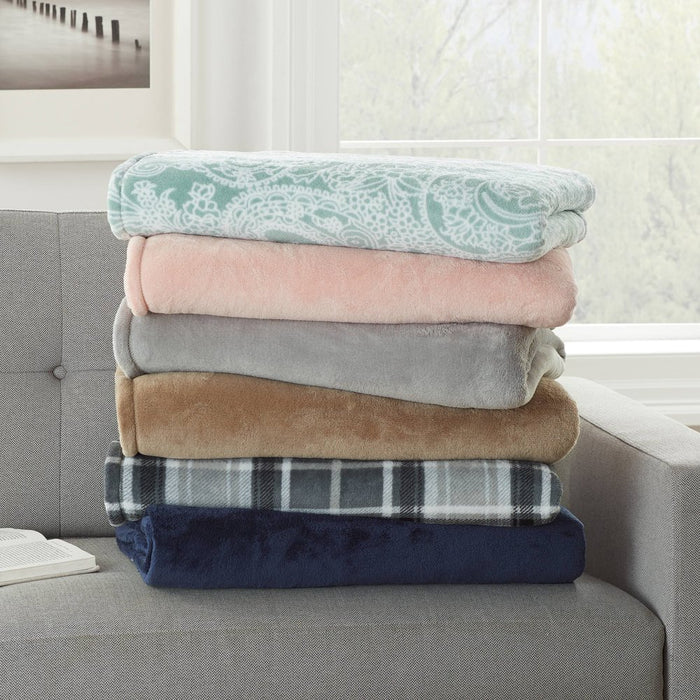 Mainstays Super Soft Plush Blanket, Full/Queen, Light Grey Plaid