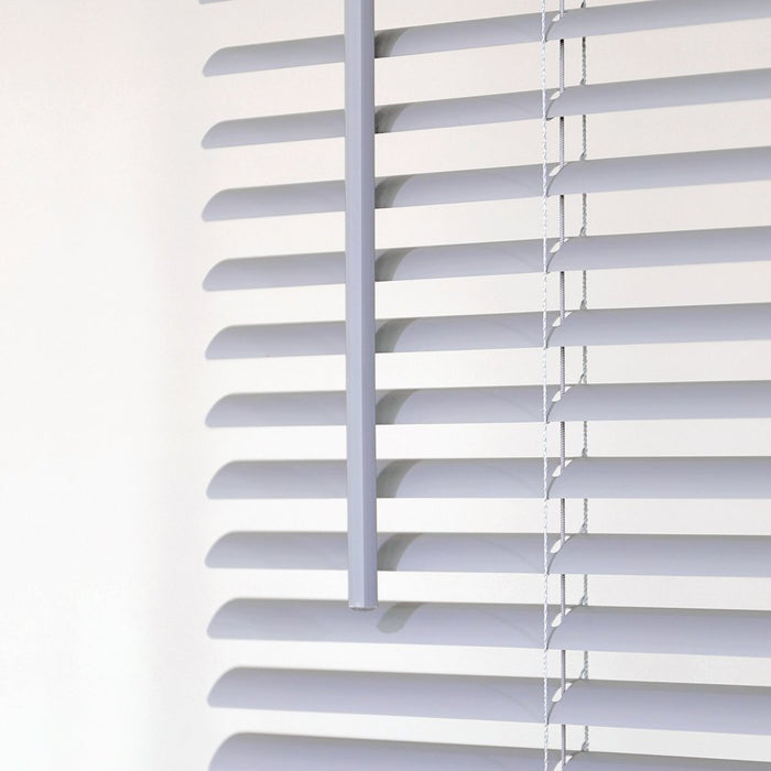 Mainstays 1 In. Cordless, Room Darkening Vinyl Blind, Gray, 31" W X 72"L