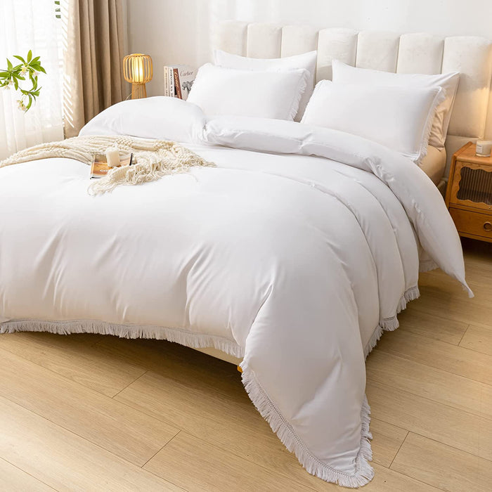 3Pcs Fringe White Tassel Comforter Set Queen Boho Bohemian Cute Soft Tufted Microfiber Bedding Sets Modern Style for Men and Women (1 Comforter + 2 Pillowcases)