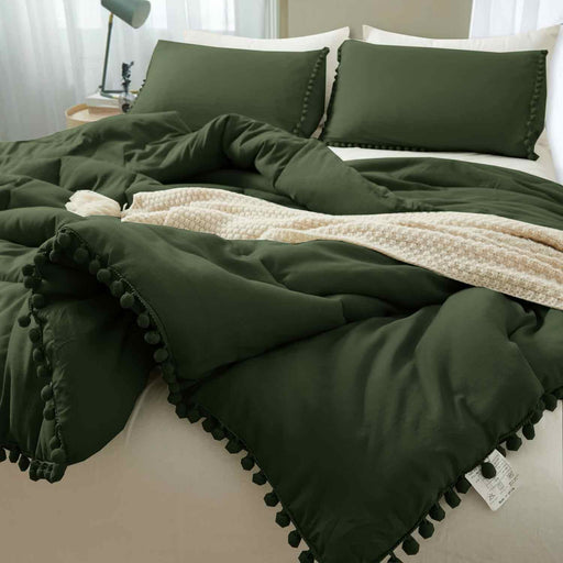 Comforter Set Queen Size Pom, 3 Piece Boho Bed Set, All Season Farmhouse Microfiber down Alternative Bedding Comforter with 2 Pillow Shams, Solid Olive Green Pompom