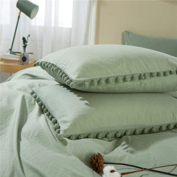 Comforter Set Queen Size Pom, 3 Piece Boho Bed Set, All Season Farmhouse Microfiber down Alternative Bedding Comforter with 2 Pillow Shams, Solid Sage Green Pompom