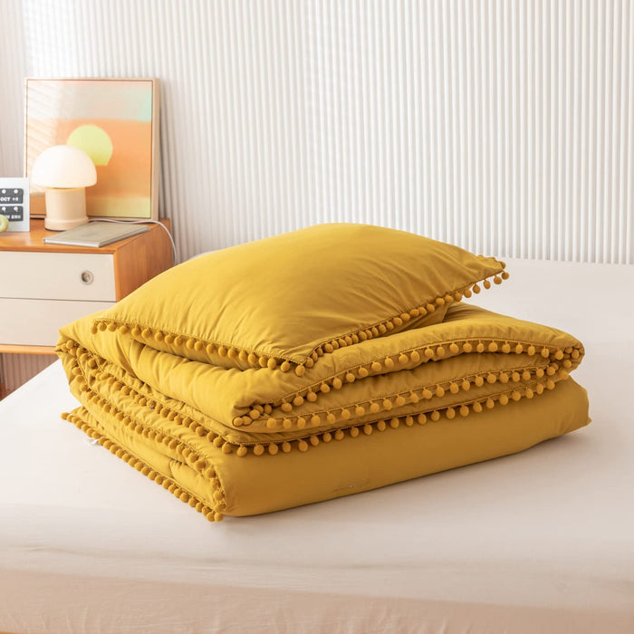 Yellow Comforter Queen Set 3Pcs Boho Ball Pom Pom Bedding, Aesthetic Mustard Yellow Comforter Queen Sized Bed Set Deep Yellow Bed Set for Women Men (1 Comforter 2 Pillowcases)
