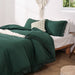 3Pcs Fringe Emerald Green Tassel Comforter Set Queen Boho Bohemian Cute Soft Tufted Microfiber Bedding Sets Modern Style for Men and Women (1Comforter + 2 Pillowcases)