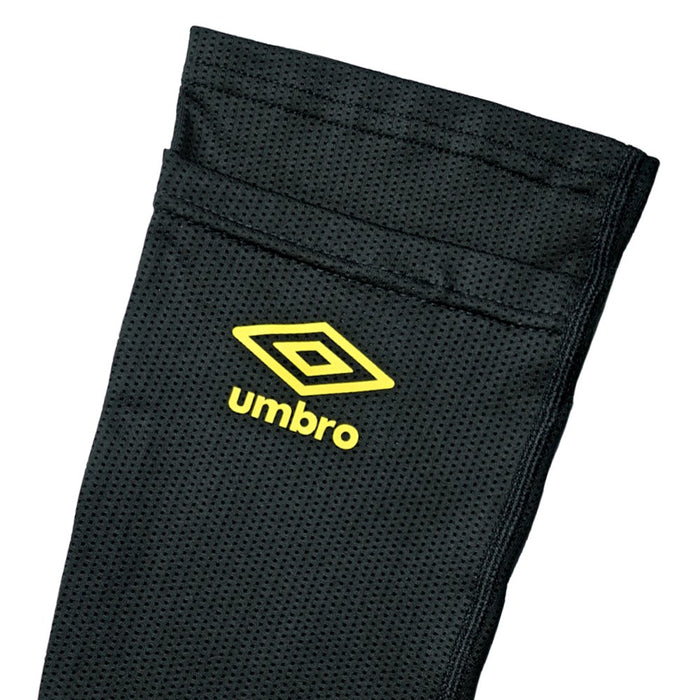 Umbro Junior Soccer Slip-In Shin Guards, for Soccer Train and Game, Soccer Protection Gear, Soccer Shin Guard, Soccer Sleeve, 1 Pair, Medium Size , for Junior