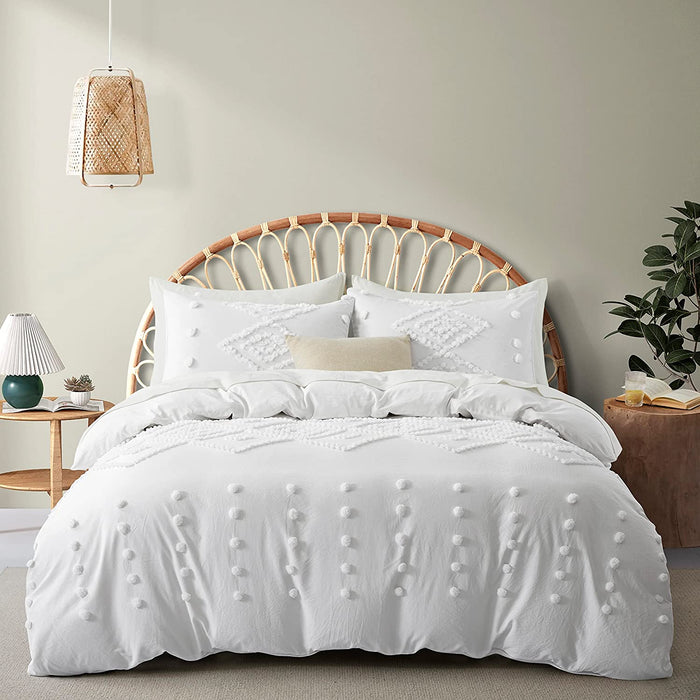 Oli Anderson Duvet Cover Queen Size, 3 Pieces Boho Tufted Bedding Set for All Seasons, Soft and Embroidery Shabby Chic Duvet Covers Set with Zipper Closure (White, Queen, 90’’ X 90’’)