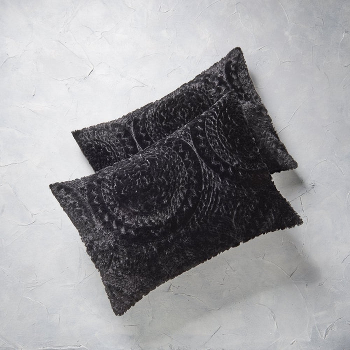 Better Homes & Gardens Embroidered Faux Fur 3-Piece Comforter Set, Full/Queen, Black