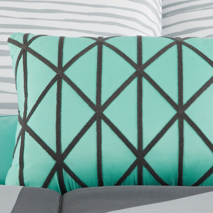 Mainstays Gray and Teal Geometric 8 Piece Bed in a Bag Comforter Set with Sheets, Queen