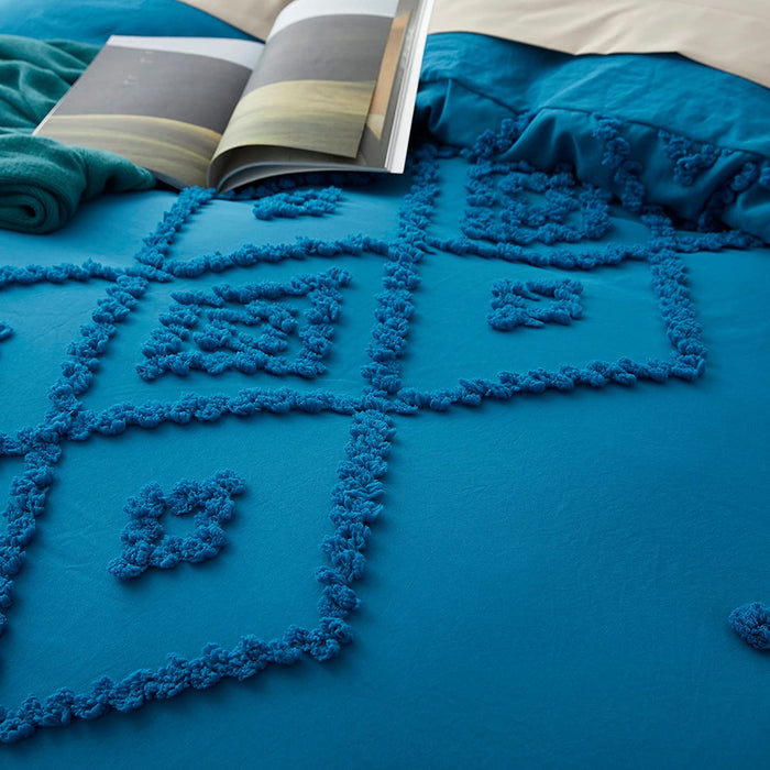 Oli Anderson Tufted Duvet Cover Queen Size, Soft and Lightweight Duvet Covers Set for All Seasons, 3 Pieces Boho Embroidery Shabby Chic Bedding Set (Turquoise, Queen, 90’’ X 90’’)