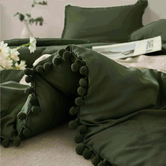 Comforter Set Queen Size Pom, 3 Piece Boho Bed Set, All Season Farmhouse Microfiber down Alternative Bedding Comforter with 2 Pillow Shams, Solid Olive Green Pompom