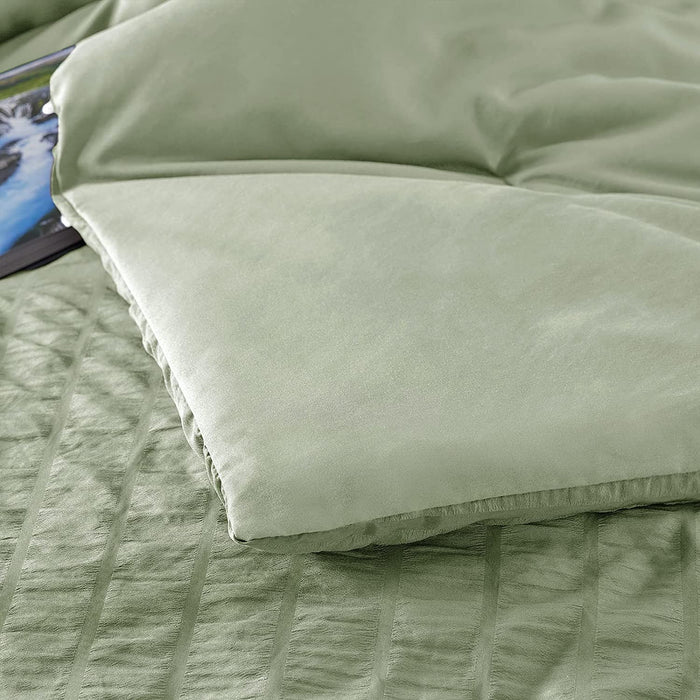 Queen Seersucker Comforter Set with Sheets Green Bed in a Bag 7-Pieces All Season Bedding Sets with Comforter, Pillow Sham, Flat Sheet, Fitted Sheet, Pillowcase