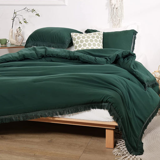3Pcs Fringe Emerald Green Tassel Comforter Set Queen Boho Bohemian Cute Soft Tufted Microfiber Bedding Sets Modern Style for Men and Women (1Comforter + 2 Pillowcases)