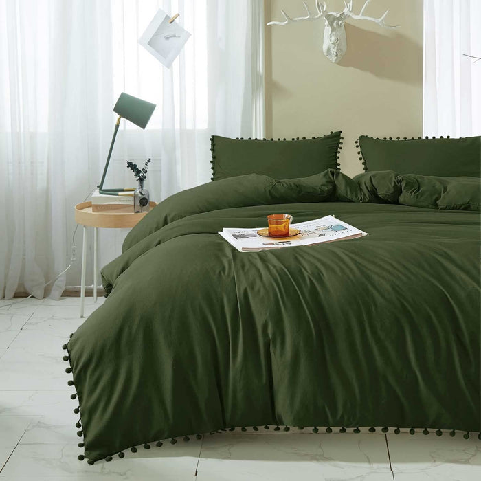 Comforter Set Queen Size Pom, 3 Piece Boho Bed Set, All Season Farmhouse Microfiber down Alternative Bedding Comforter with 2 Pillow Shams, Solid Olive Green Pompom