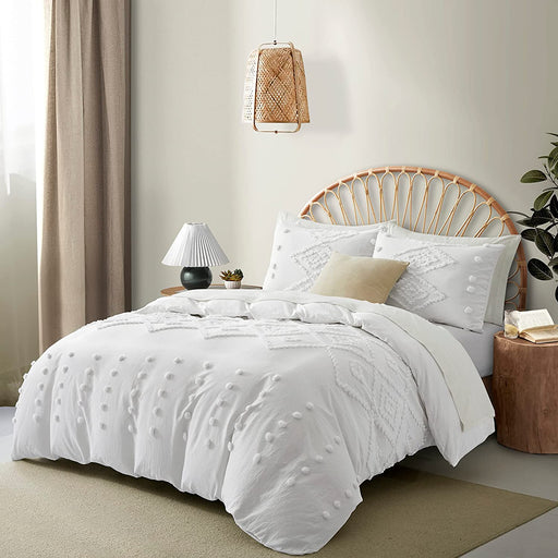 Oli Anderson Duvet Cover Queen Size, 3 Pieces Boho Tufted Bedding Set for All Seasons, Soft and Embroidery Shabby Chic Duvet Covers Set with Zipper Closure (White, Queen, 90’’ X 90’’)