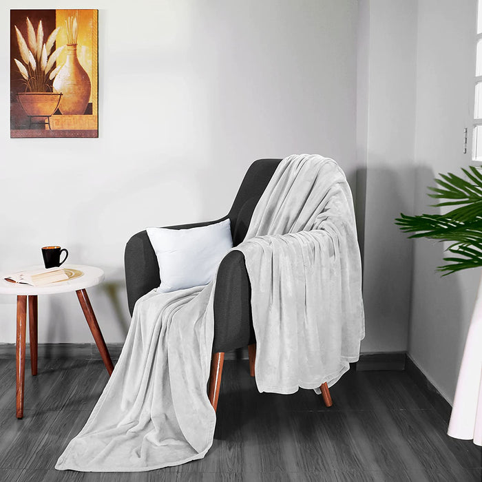 Fleece Blanket Queen Size White 300GSM Luxury Bed Blanket Anti-Static Fuzzy Soft Blanket Microfiber (90X90 Inches)