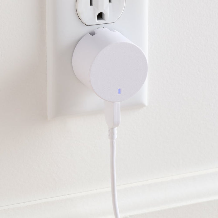 Onn. 2.4A USB Wall Charger with Foldable Plug-White, for Iphone, Ipad and Android Smartphones