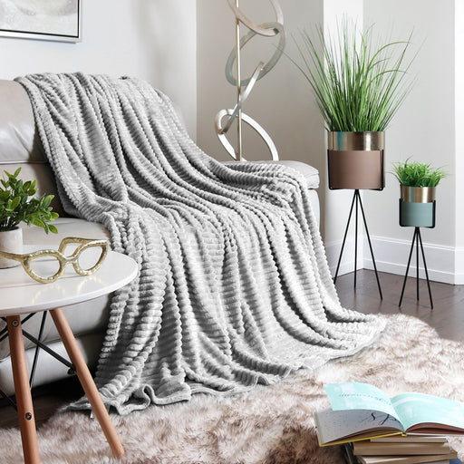 Cut Plush Fleece Throw Blanket - Super Soft Lightweight Fuzzy Luxury Bed Blanket for Sofa Couch Bed, Queen (90" X 90") Silver