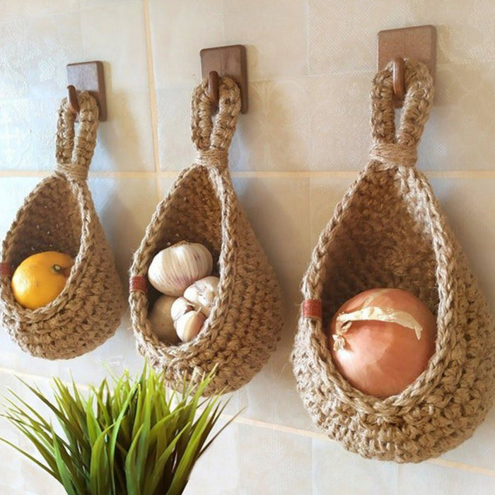 Handmade Woven Hanging Vegetable Fruit Basket Teardrop Shaped Hanging Wall Basket Home Kitchen Storage Holder