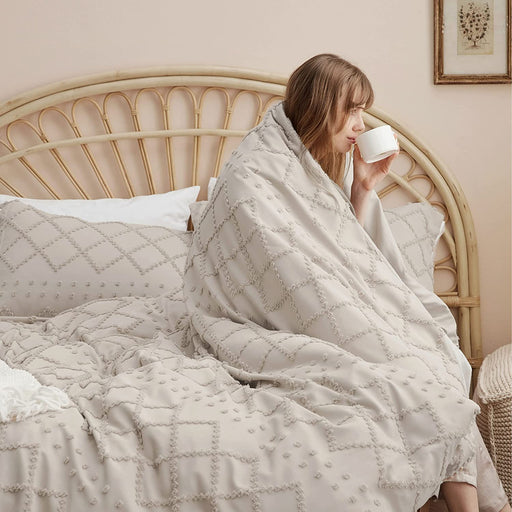 Bedsure Boho Duvet Cover Queen - Boho Bedding, Tufted Queen Duvet Cover for All Seasons, 3 Pieces Embroidery Shabby Chic Home Bedding Duvet Cover Set (Beige, Queen, 90X90)