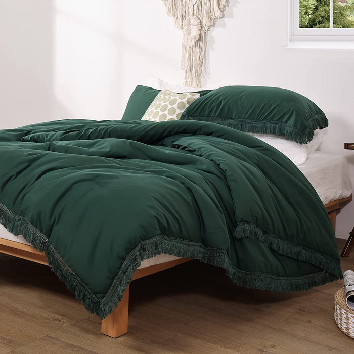 3Pcs Fringe Emerald Green Tassel Comforter Set Queen Boho Bohemian Cute Soft Tufted Microfiber Bedding Sets Modern Style for Men and Women (1Comforter + 2 Pillowcases)